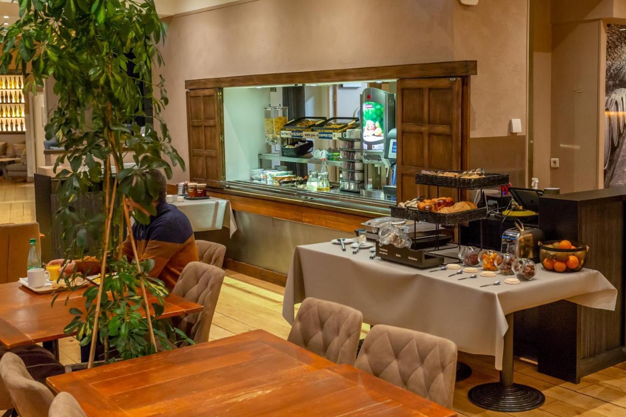 The Originals Access, Hotel Bourges Gare Экстерьер фото