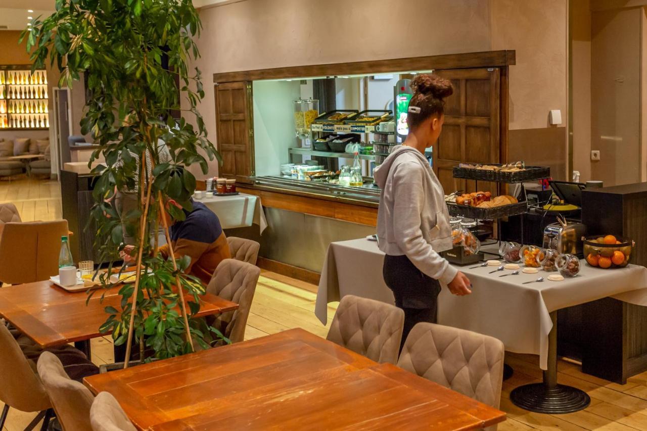 The Originals Access, Hotel Bourges Gare Экстерьер фото